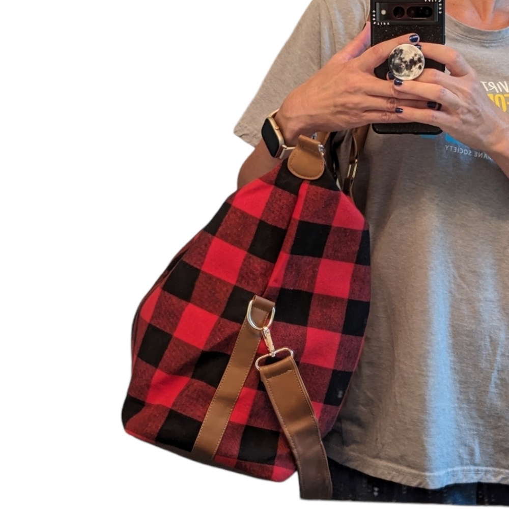 Black Buffalo Print Weekender Bag - Picture 7 of 17